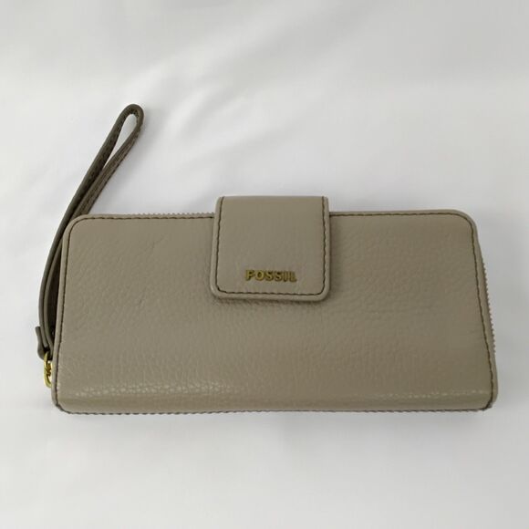 Fossil Taupe Leather Wallet - Picture 1 of 5